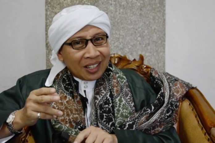 Buya Yahya Ungkap Rahasia di Balik Suami dan Istri Ahli Buya Yahya