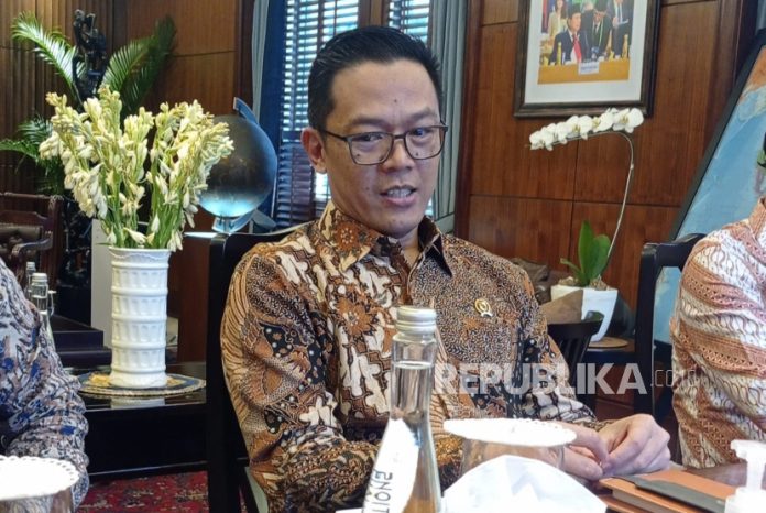 Terima Menlu Prancis, Menteri Sugiono Bahas Rencana Kunjungan Macron ke