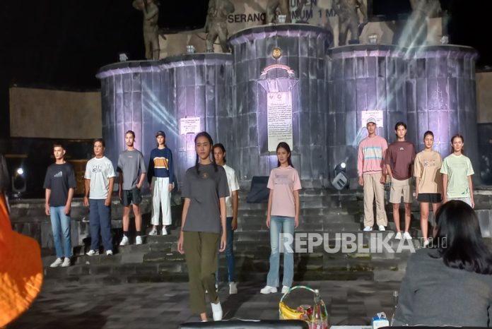 Merek Lokal Yogyakarta 'Dagadu' Luncurkan Koleksi Terbaru, Sasar Generasi Muda