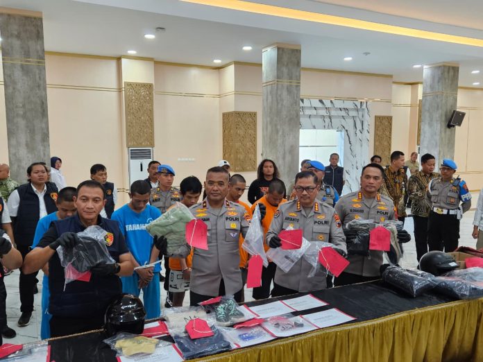 Polisi Tetapkan Tiga Tersangka Kasus Pembakaran Pos Lantas Simpang Lima